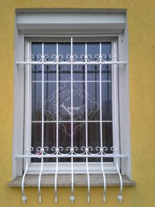 Kovana okenska mreža