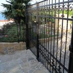 Klasična kovana dvoriščna vrata